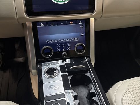 Used 2020 Land Rover Range Rover HSE AWD/4WD image 19