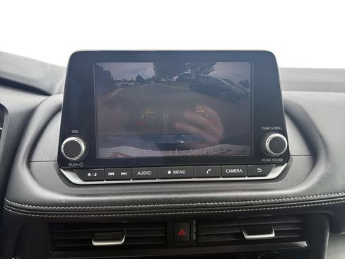 Used 2024 Nissan Rogue SV AWD/4WD image 20