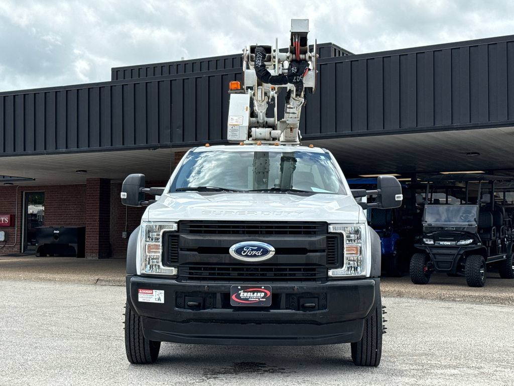 Used 2019 Ford F550 4x4 Regular Cab Super Duty image 2