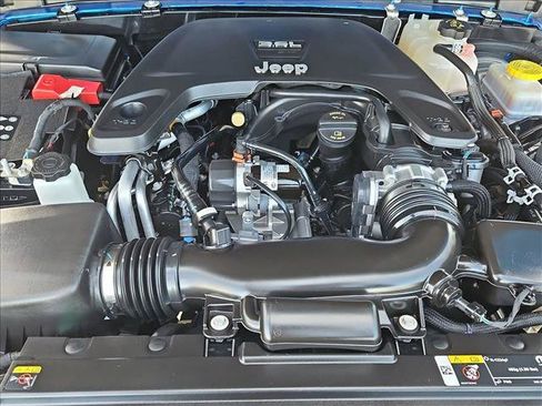 Used 2021 Jeep Wrangler Unlimited Rubicon w/ Xtreme Recon 35" Tire Package image 23