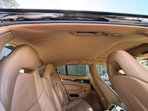 Used 2012 Porsche Panamera image 34