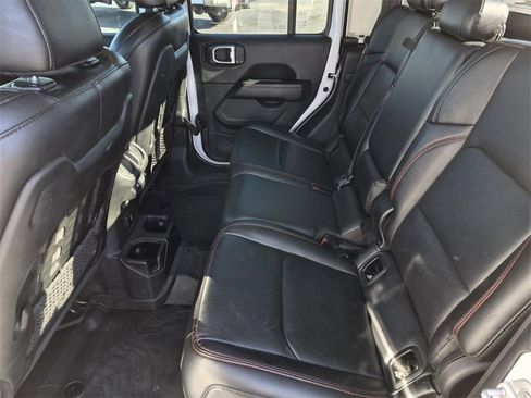 Used 2023 Jeep Gladiator Rubicon w/ LED Lighting Group image 30