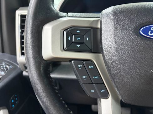 Used 2017 Ford F150 Lariat w/ Equipment Group 502A Luxury AWD/4WD image 30
