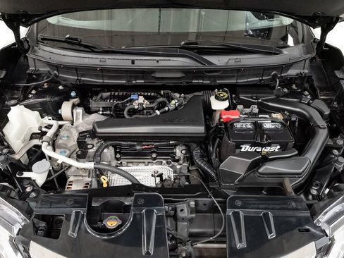 Used 2017 Nissan Rogue S w/ S Appearance Package AWD/4WD image 3