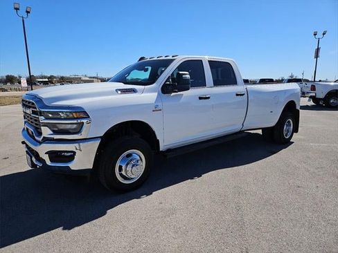 New 2026 RAM 3500 Tradesman image 32