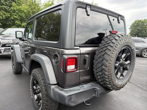 Used 2021 Jeep Wrangler Willys AWD/4WD image 5