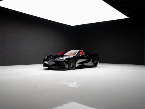 Used 2024 Chevrolet Corvette Stingray Premium Cpe w/ Z51 Performance Package RWD image 77
