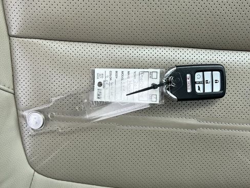 Used 2019 Honda CR-V EX-L image 37