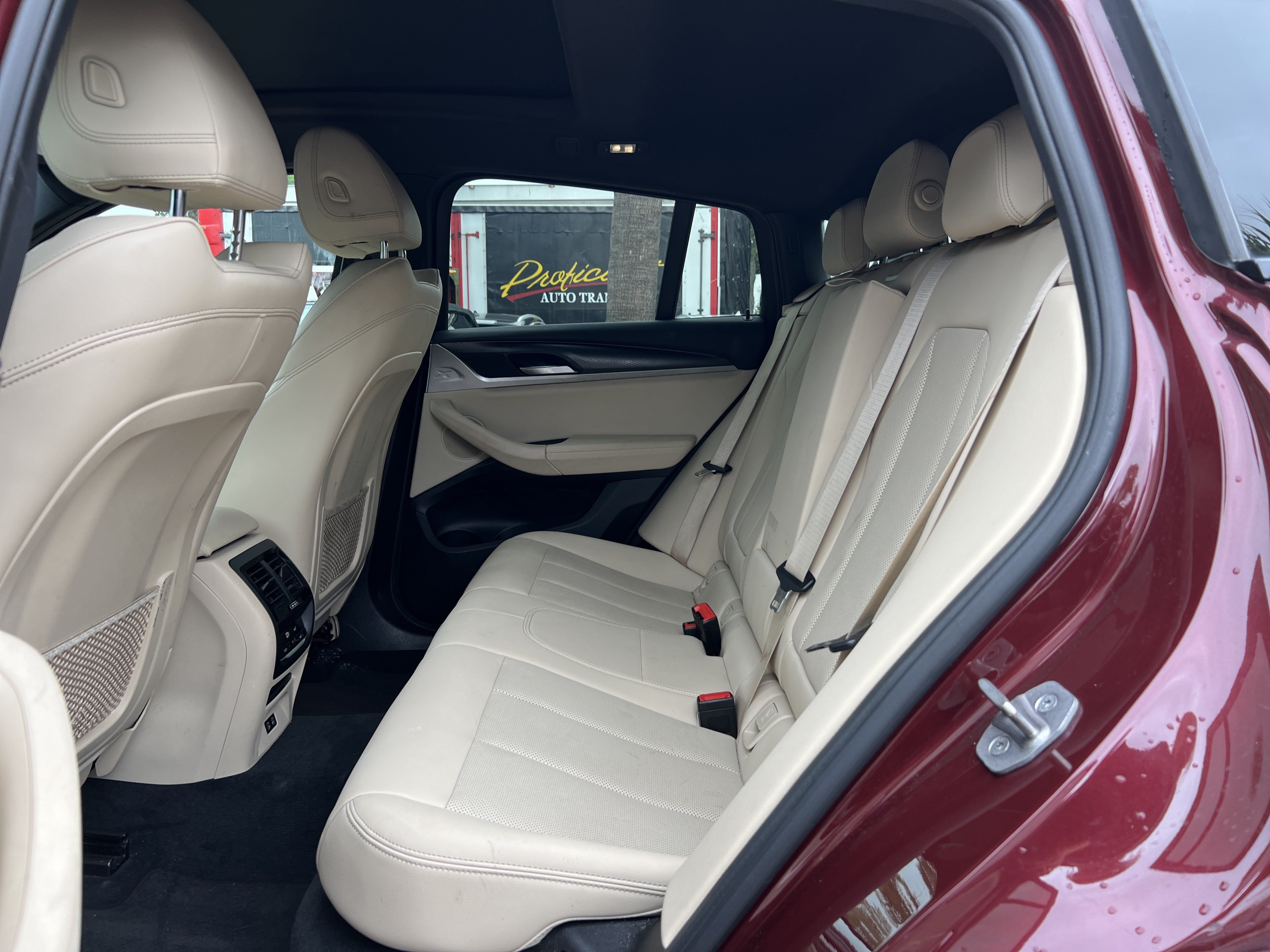 Used 2022 BMW X4 xDrive30i w/ M Sport Package 2 AWD/4WD image 31