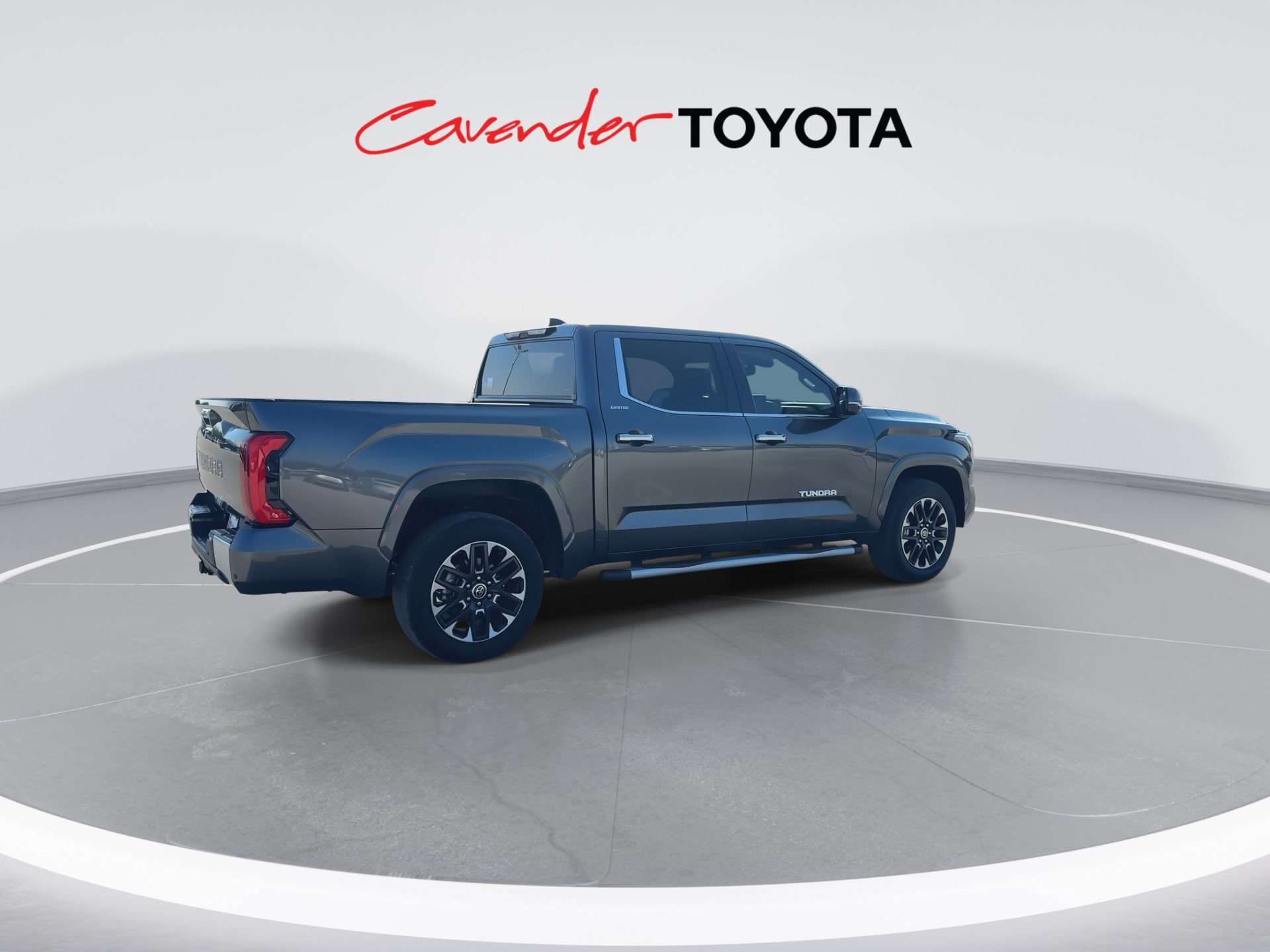 Used 2023 Toyota Tundra Limited w/ Power Package AWD/4WD image 8