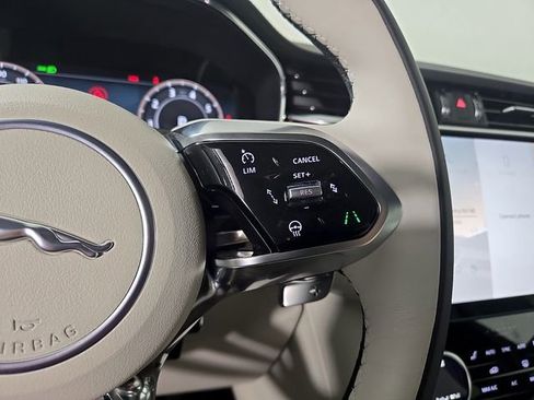 New 2026 Jaguar F-PACE R-Dynamic S image 20