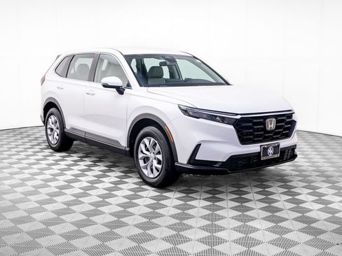 Used 2023 Honda CR-V LX image 10