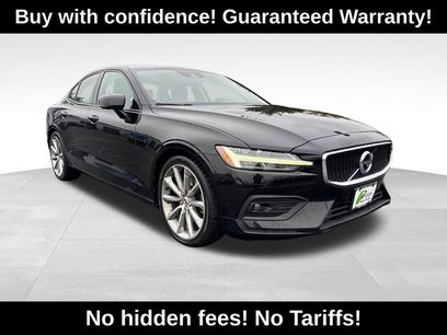 Used 2020 Volvo S60 T5 Momentum w/ Advanced Package
