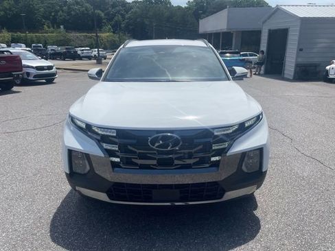 Used 2022 Hyundai Santa Cruz Limited AWD/4WD image 2