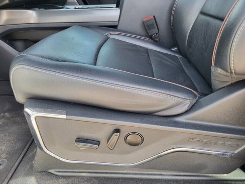 Used 2024 Ford F250 Lariat image 26