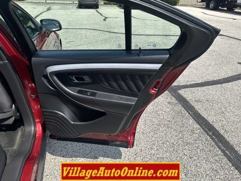 Used 2018 Ford Taurus SEL w/ Equipment Group 201A FWD image 29