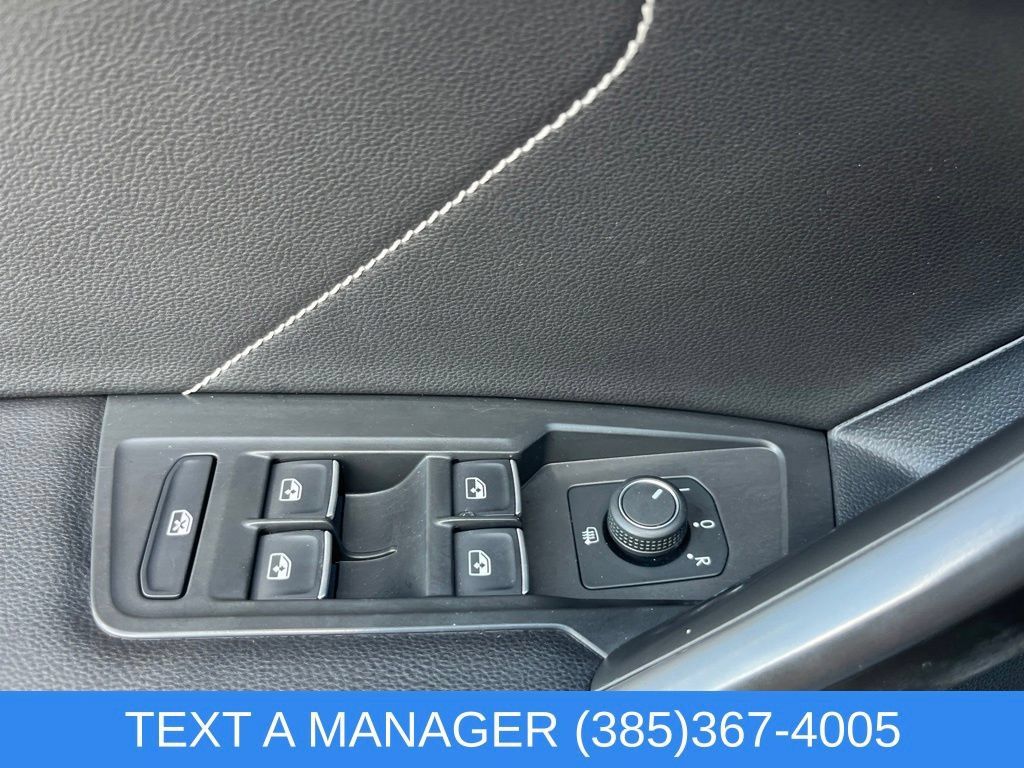 Used 2022 Volkswagen Tiguan SE R-Line AWD/4WD image 16