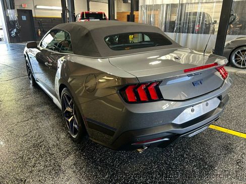 Used 2025 Ford Mustang GT Premium w/ GT Performance Package RWD image 7
