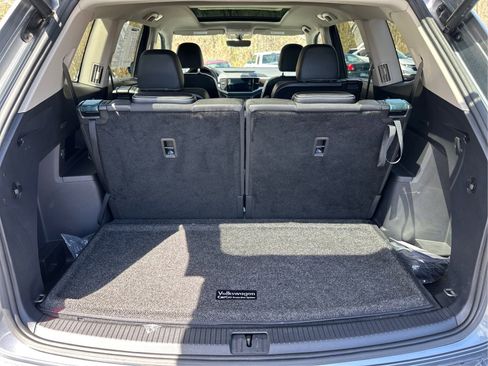 Used 2022 Volkswagen Atlas SE w/ Panoramic Sunroof Package AWD/4WD image 13