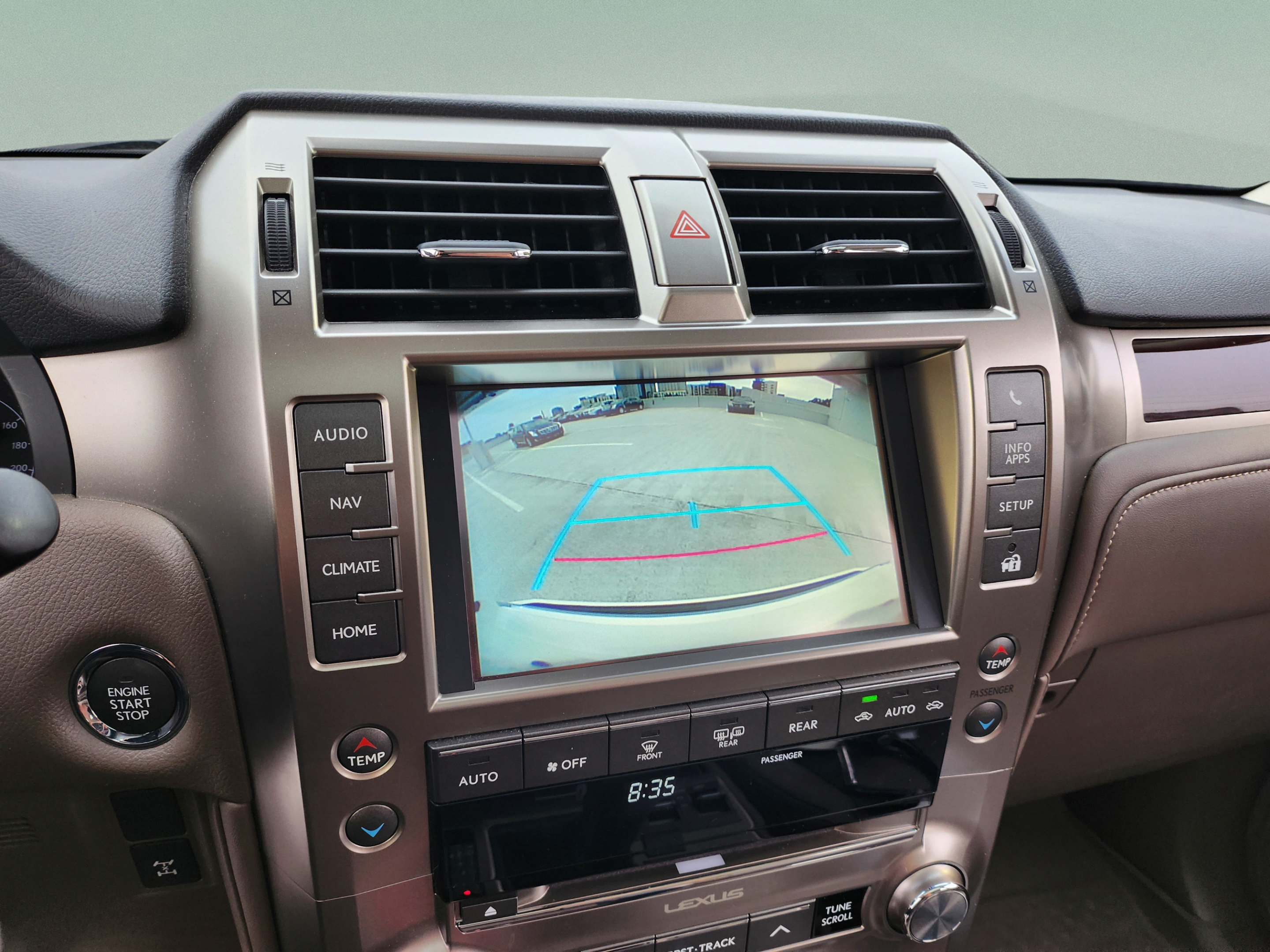 Used 2018 Lexus GX 460 Premium AWD/4WD image 18