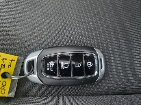 Certified 2024 Hyundai Venue SEL image 38