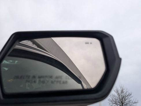 Used 2024 GMC Canyon AT4X image 21