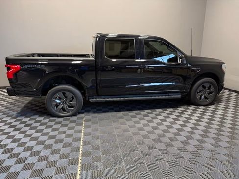 Used 2023 Ford F150 Lightning Lariat image 7
