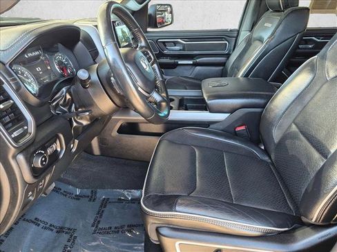 Used 2022 RAM 1500 Laramie AWD/4WD image 11