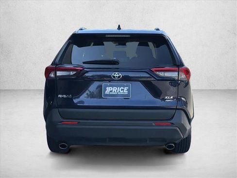 Used 2025 Toyota RAV4 XLE AWD/4WD image 6