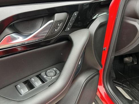 Used 2023 Chevrolet Blazer RS w/ Enhanced Convenience Package image 24