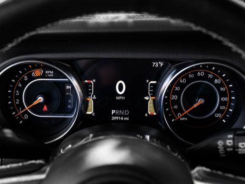 Used 2022 Jeep Wrangler Unlimited Sahara w/ Cold Weather Group image 29