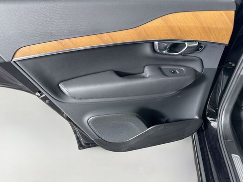 Used 2024 Volvo XC90 B5 Plus image 26