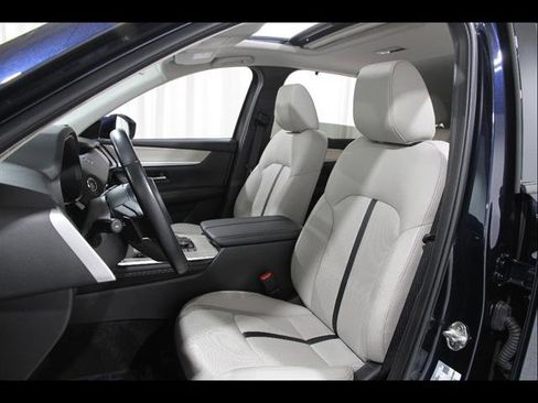 Used 2024 MAZDA CX-90 3.3 Turbo w/ Preferred Plus image 5