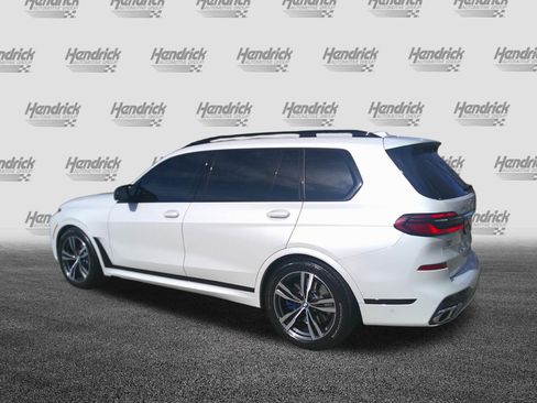 Certified 2025 BMW X7 M60i w/ Climate Comfort Package image 8