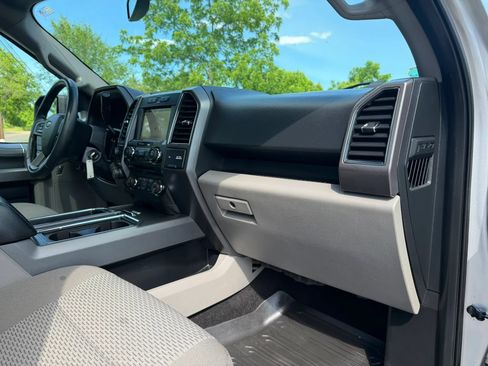 Used 2018 Ford F150 XLT w/ Equipment Group 302A Luxury AWD/4WD image 12