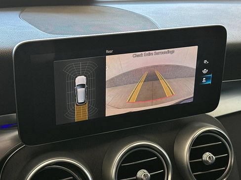 Used 2022 Mercedes-Benz GLC 300 image 18