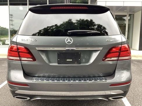 Used 2017 Mercedes-Benz GLE 350 4MATIC image 3
