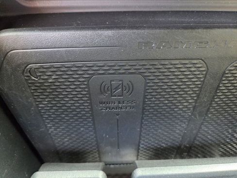 Used 2025 RAM 1500 Laramie image 17