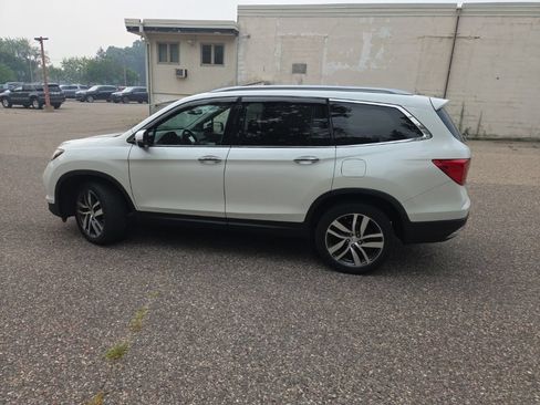Used 2017 Honda Pilot Elite image 7