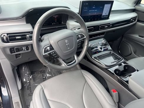 Certified 2023 Lincoln Nautilus Reserve AWD/4WD image 11