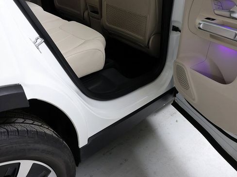 Used 2023 Mercedes-Benz GLB 250 4MATIC image 34