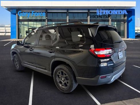 Certified 2026 Honda Pilot TrailSport image 3