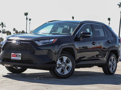 Certified 2025 Toyota RAV4 XLE image 1