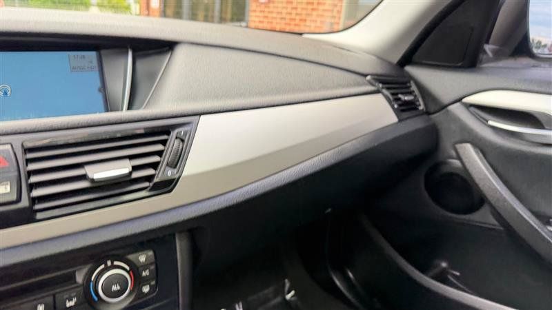 Used 2015 BMW X1 sDrive28i RWD image 37
