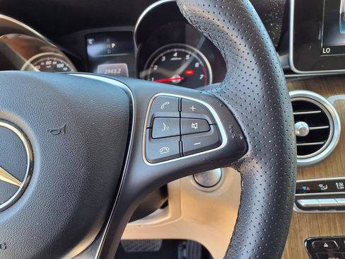 Used 2018 Mercedes-Benz GLC 300 image 22