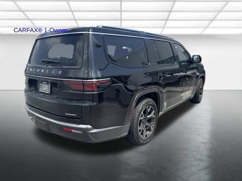 Used 2022 Jeep Wagoneer Series III w/ Premium Group I AWD/4WD image 3