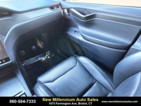 Used 2019 Tesla Model X Performance image 16