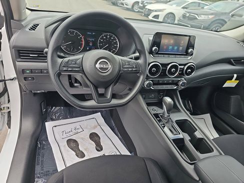 Used 2025 Nissan Sentra S FWD image 18