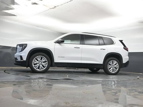 Used 2026 GMC Acadia Elevation w/ Elevation Premium Package AWD/4WD image 16