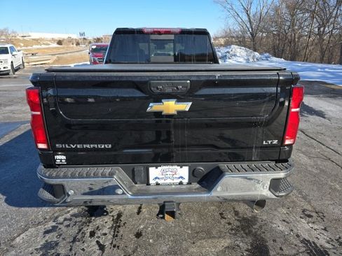 Used 2024 Chevrolet Silverado 2500 LTZ w/ LTZ Plus Package image 14